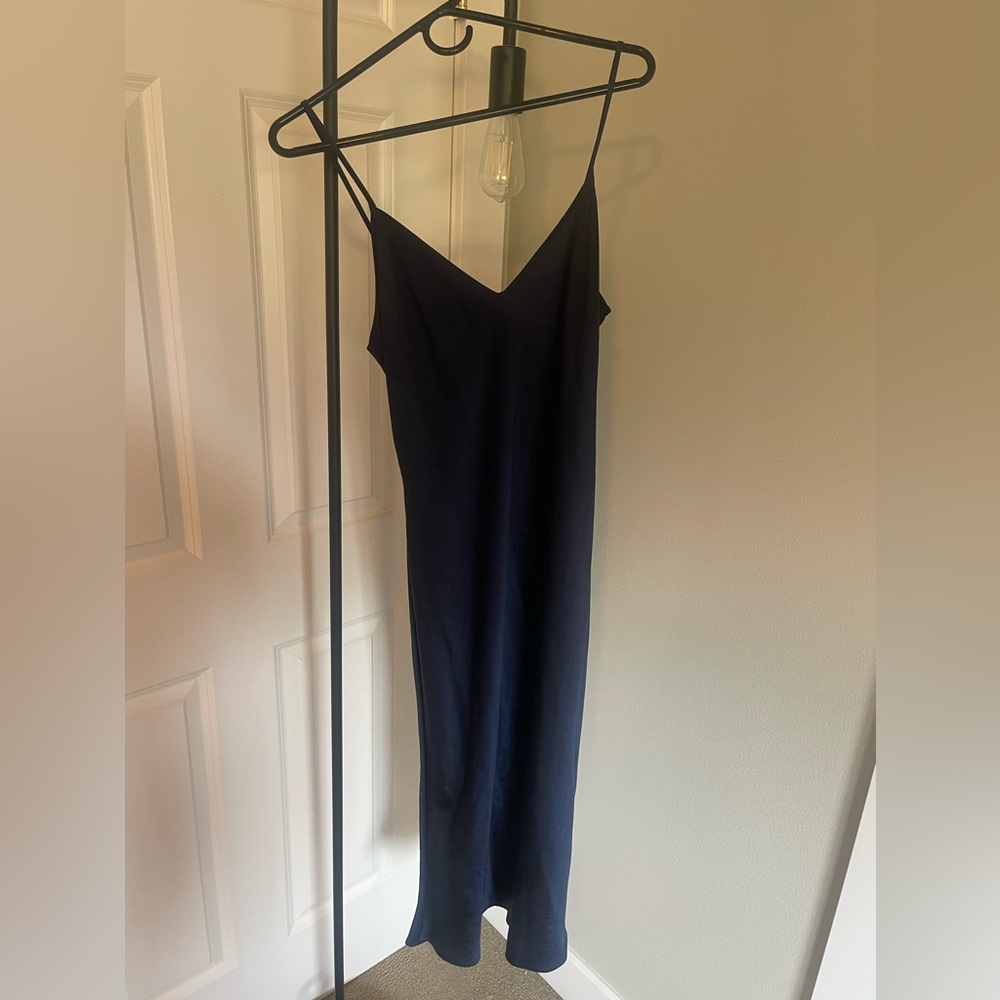 Aritzia Wilfred Silk Slip Dress Navy Blue size Medium